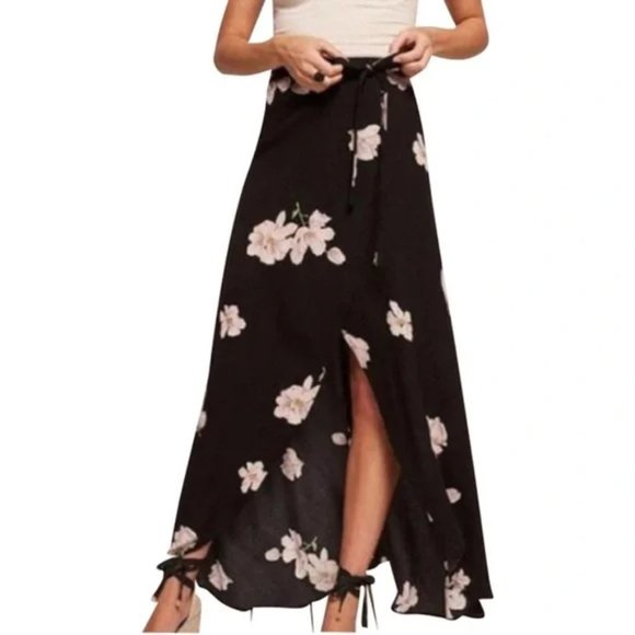 Reformation Black Wrap Skirt with Pink Flowers -- petite - Picture 2 of 5